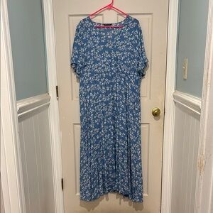 BloomChic plus size flutter sleeve Ditsy floral Pocket split maxi dress